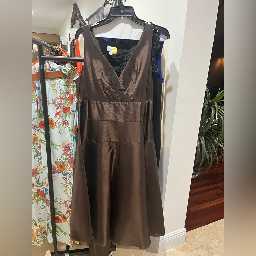 NWT Ann Taylor brown Sateen A-line Midi Dress